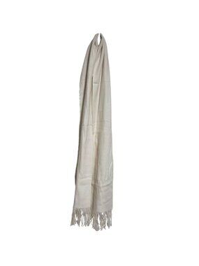 Roundtree & Yorke Cashme White Fringed Scarf 100% Acrylic Made In Italy 33 X 15